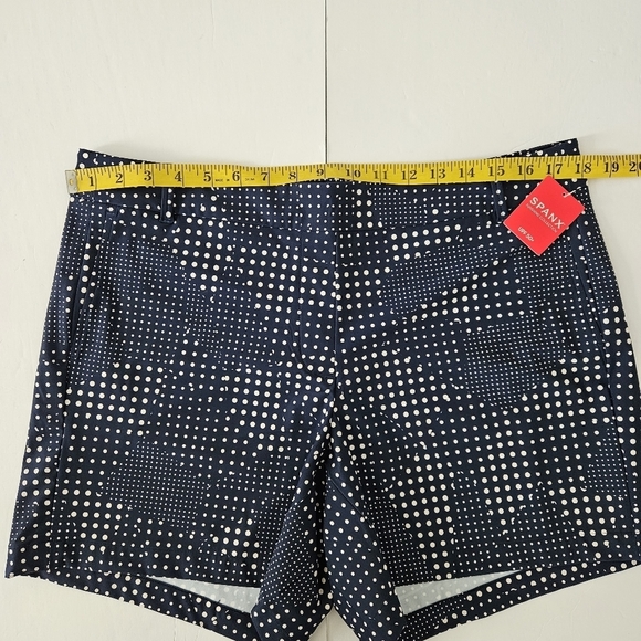 SPANX Sunshine Shorts 6" pull on waist UPF 50 navy Size XL - Picture 11 of 13